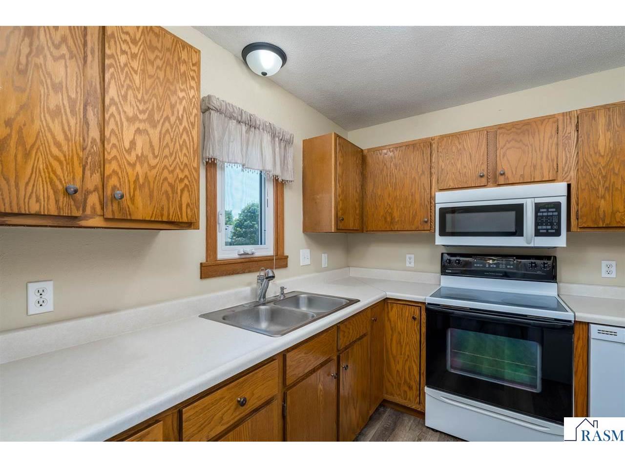 1655 Valley View Drive North Mankato MN 56003 267040934 image9