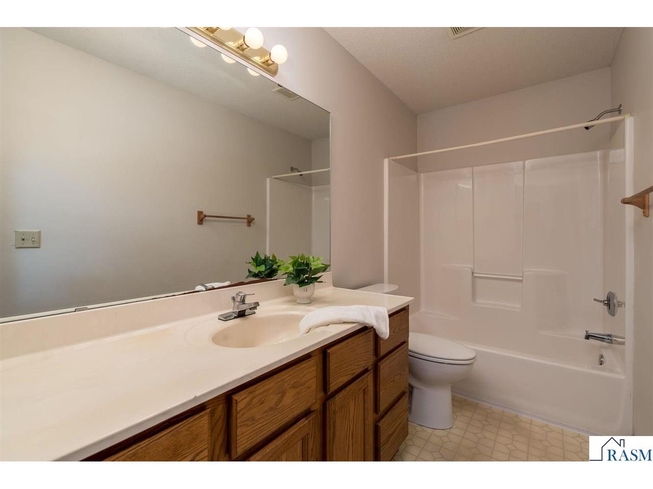 1670 Castle Drive North Mankato MN 56003 7038134 image19