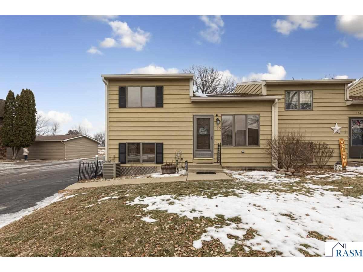 1700 Pleasant View Drive North Mankato MN 56003 7039246 image1