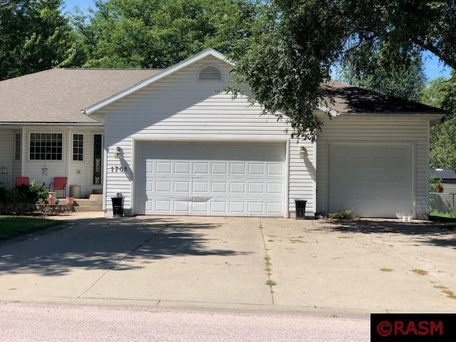 1708 Riggs Road Saint Peter MN 56082 7033515 image1