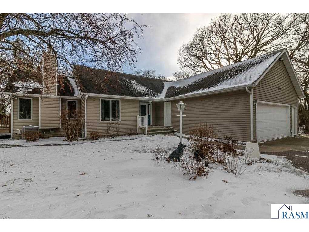 1727 Oakwood Avenue New Ulm MN 56073 7039288 image1