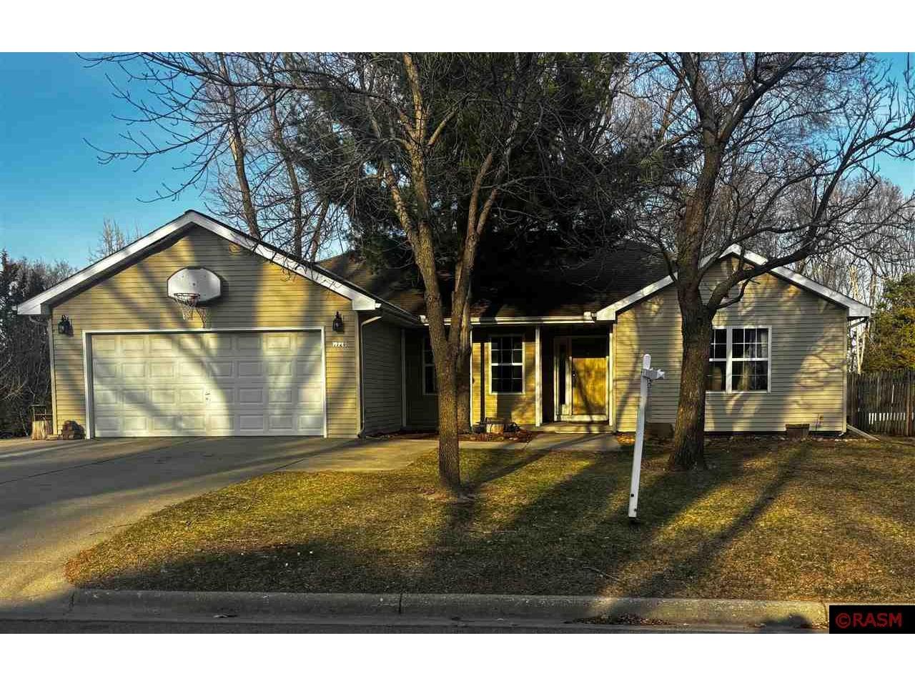 1729 Riggs Road Saint Peter MN 56082 7036657 image1