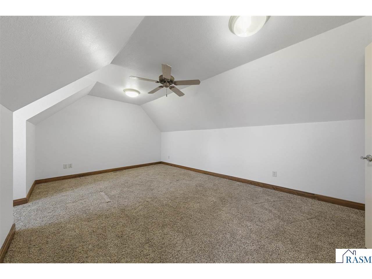 1804 Orchard Ridge Saint Peter MN 56082 7040161 image34