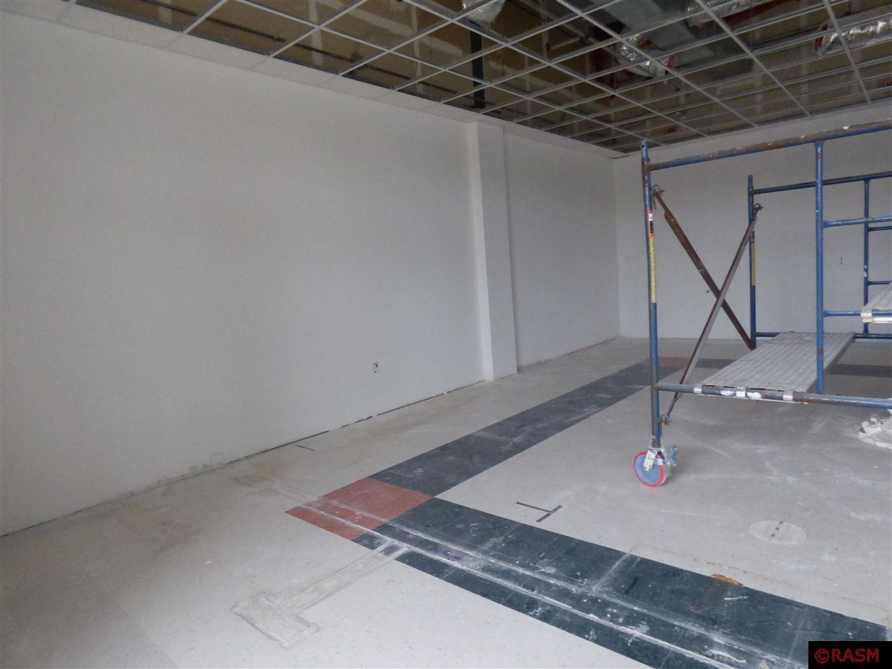 1806 Commerce Drive North Mankato MN 56003 7036270 image4