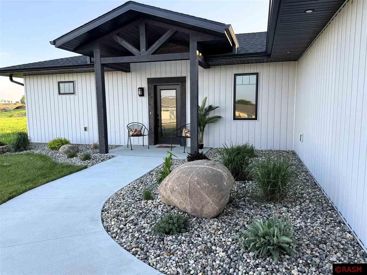 1833 Red Bud Road New Ulm MN 56073 7033172 image1