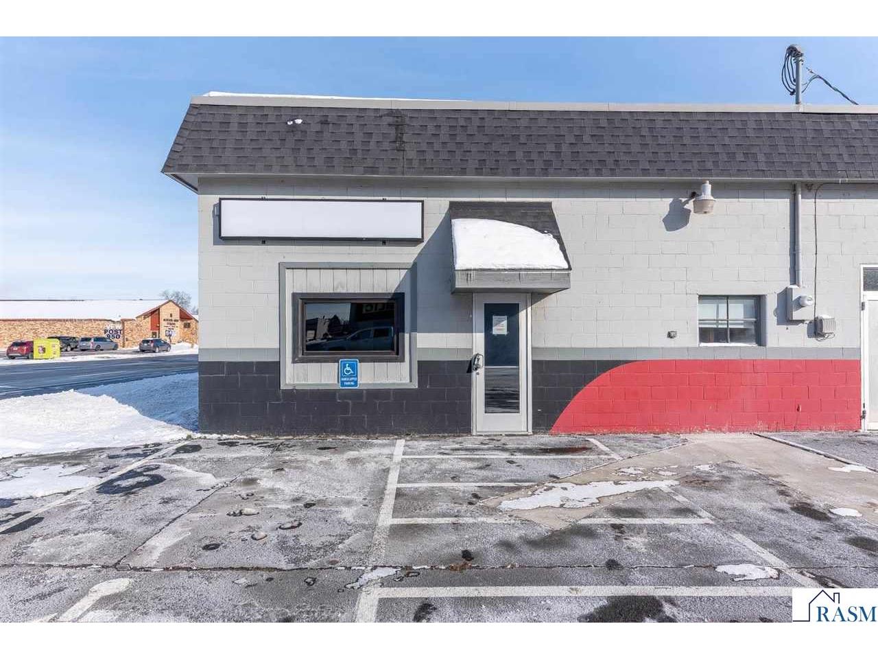 1845 N Riverfront Drive Mankato MN 56001 7039224 image2
