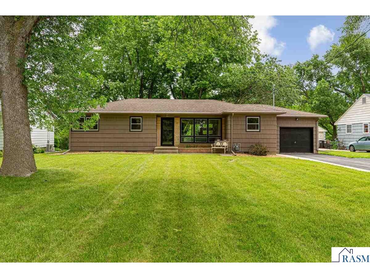 19 Skyline Drive Mankato MN 56001 7039924 image1