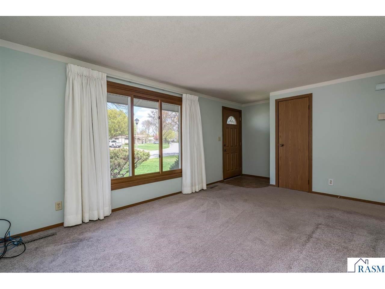 1925 Howard Drive North Mankato MN 56003 7040141 image4