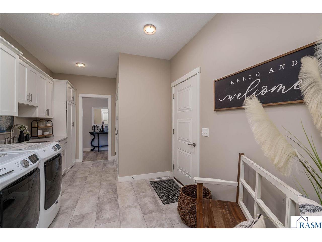1929 Lexington Lane North Mankato MN 56003 267040911 image21