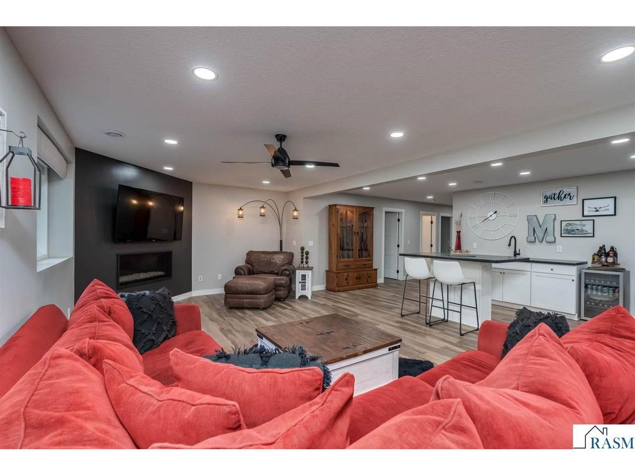1929 Lexington Lane North Mankato MN 56003 267040911 image24