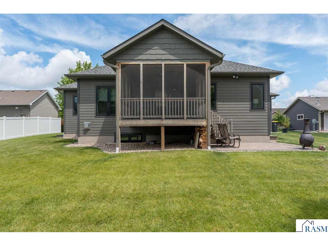 1929 Lexington Lane North Mankato MN 56003 267040911 image3