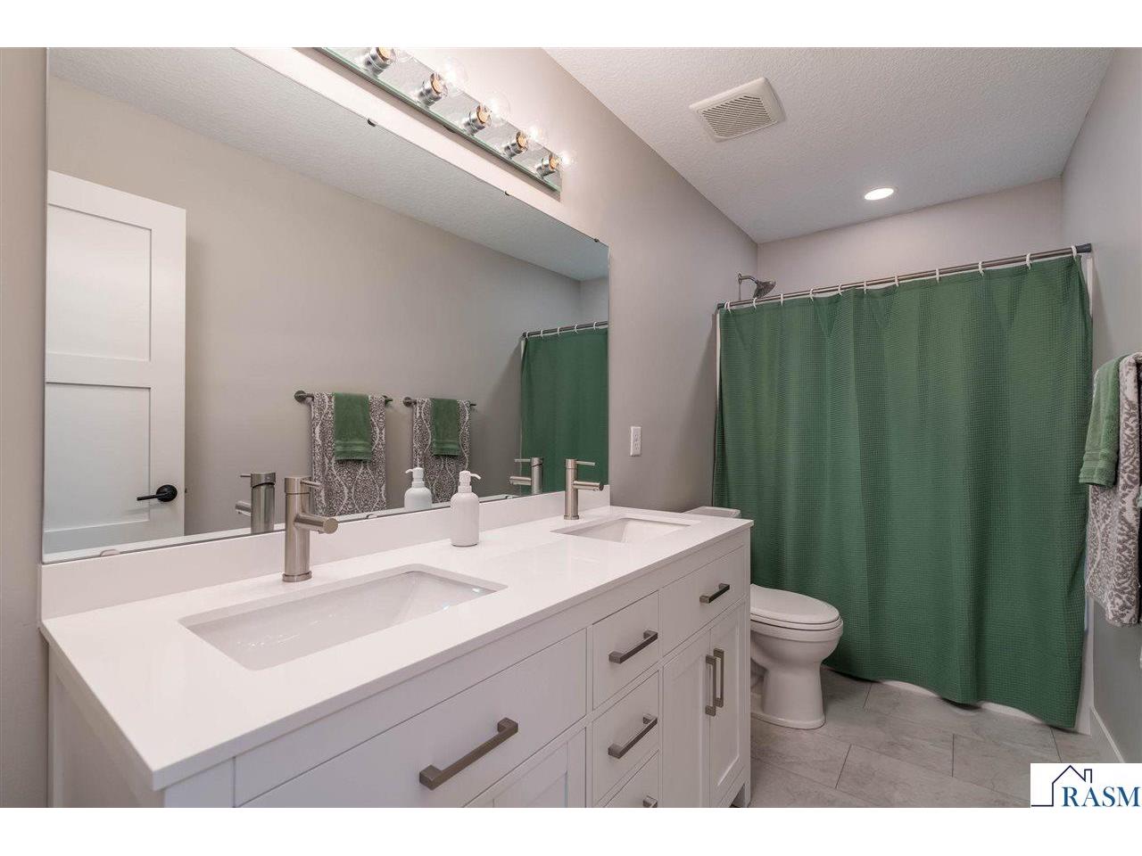 1929 Lexington Lane North Mankato MN 56003 267040911 image31