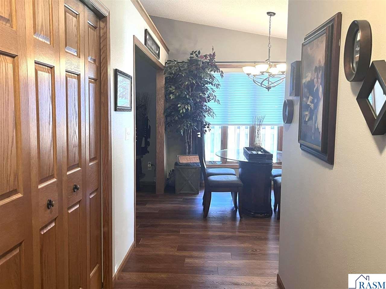 1951 E Welco Dr Saint Peter MN 56082 267040910 image14