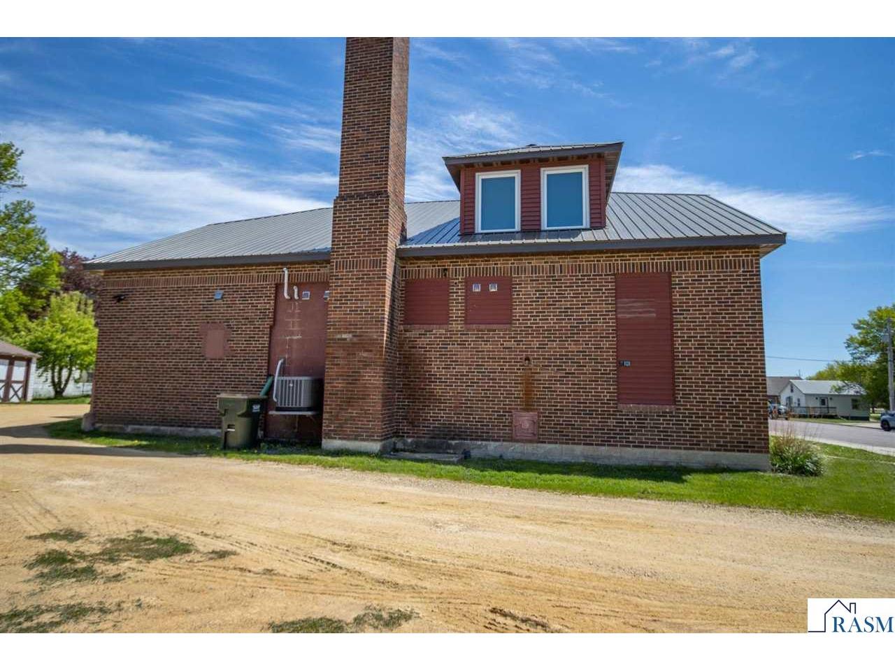 196 W Main Street Elysian MN 56028 7040299 image17