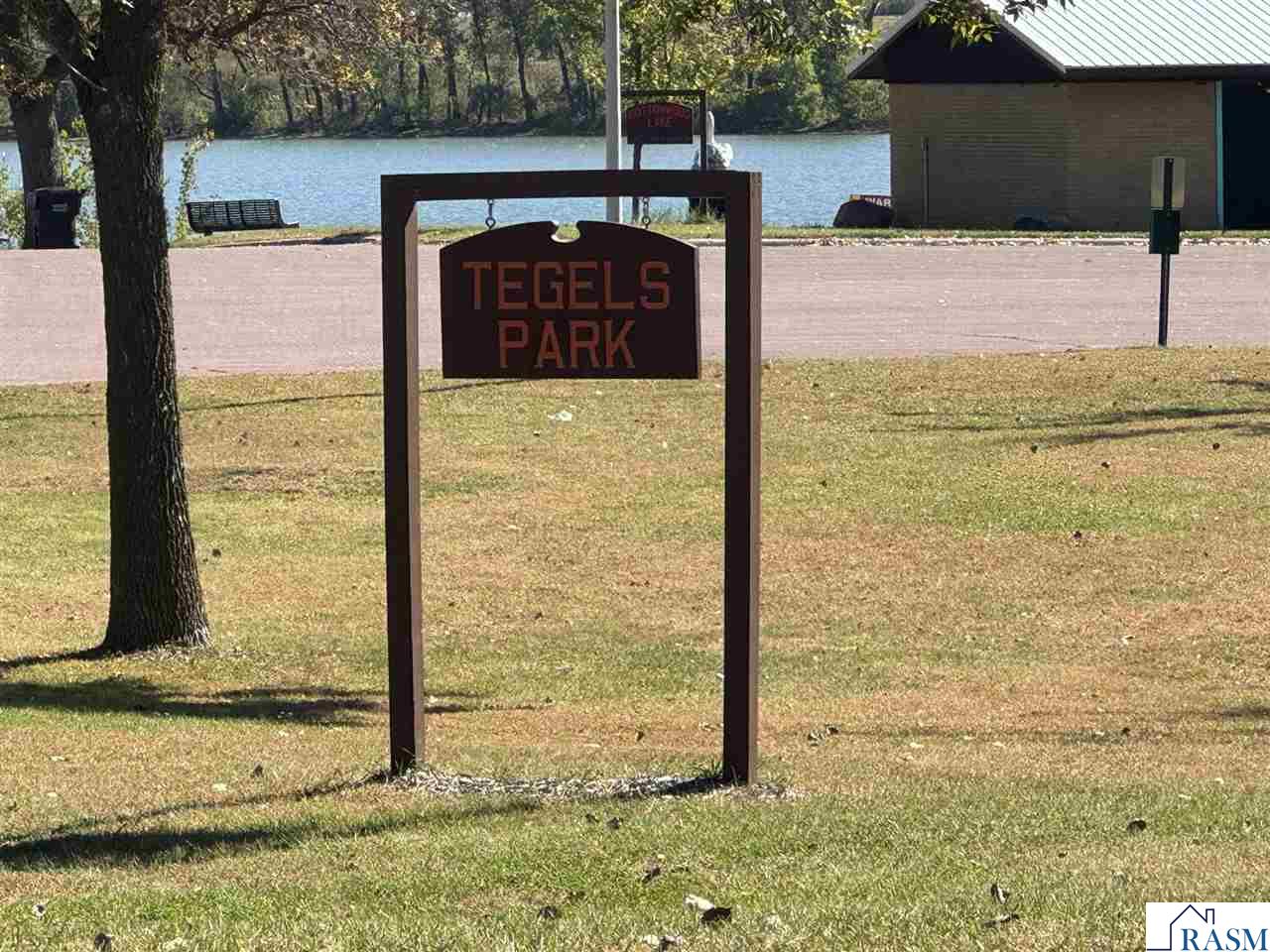 1960 Cottonwood Lake Drive Windom MN 56101 7039087 image38