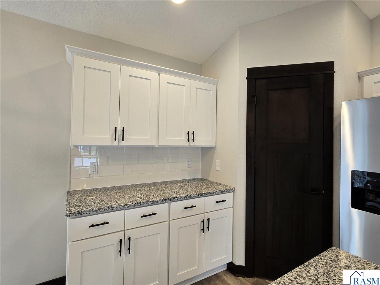 2 Marie Circle Elysian MN 56028 7039665 image8