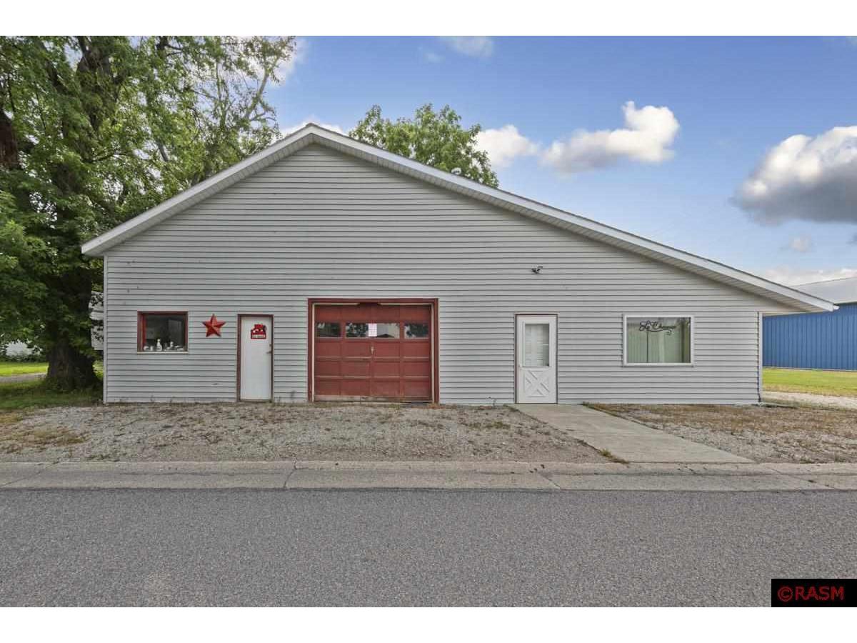 20 S Renville Street Winthrop MN 55396 7038118 image1
