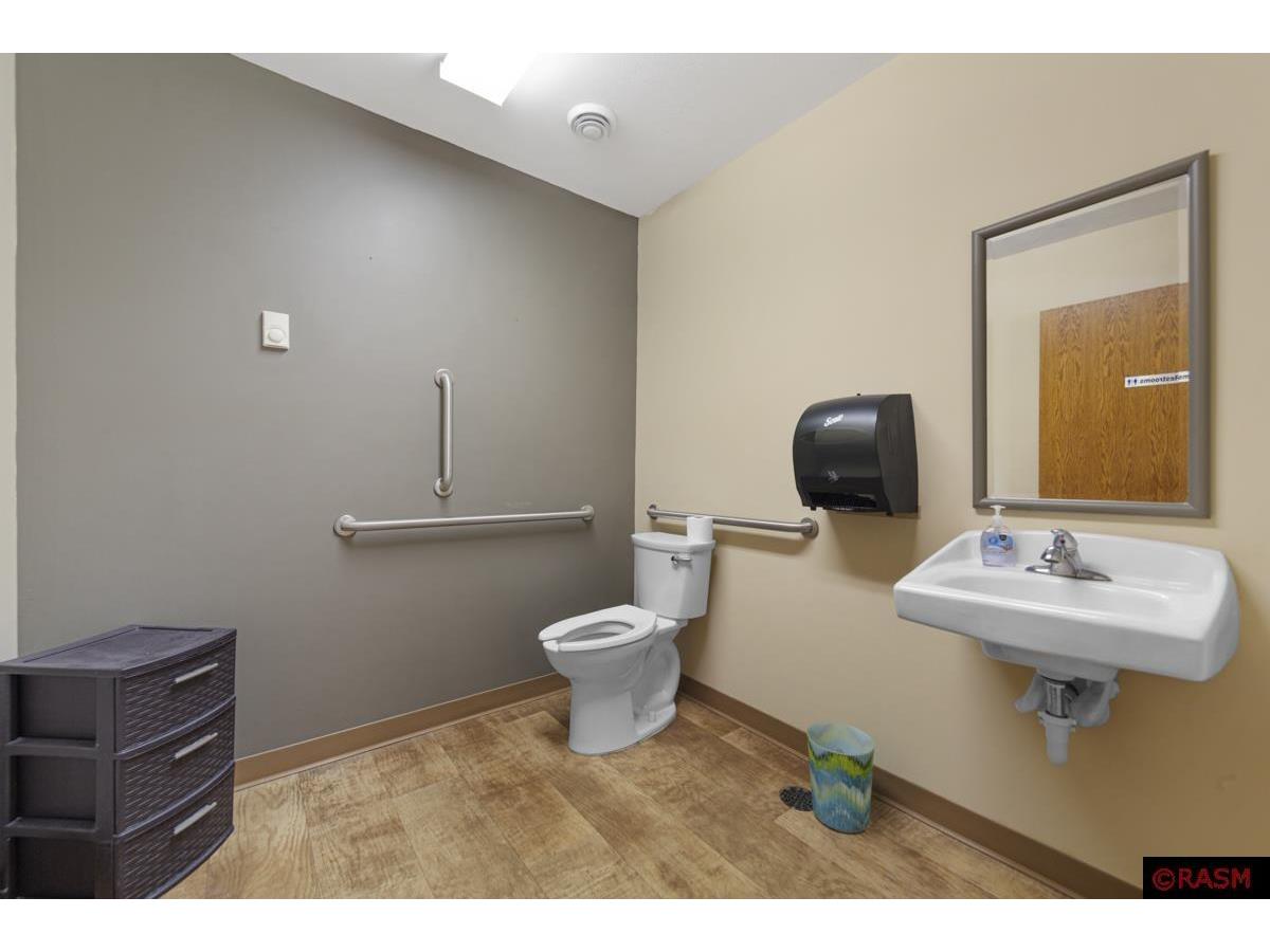 20 S Renville Street Winthrop MN 55396 7038118 image14