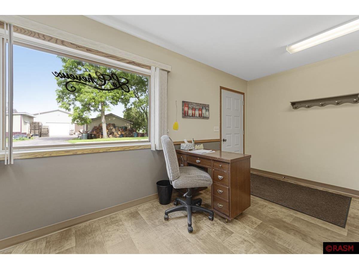 20 S Renville Street Winthrop MN 55396 7038118 image7