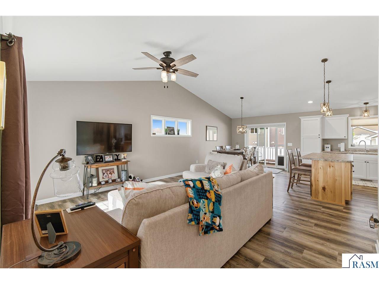 2004 Bluestem Drive Mankato MN 56001 7038741 image3