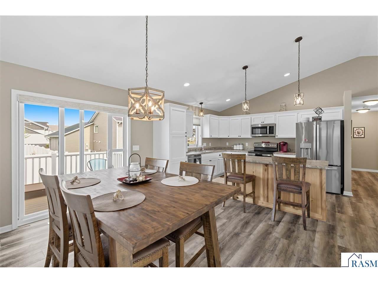 2004 Bluestem Drive Mankato MN 56001 7038741 image5