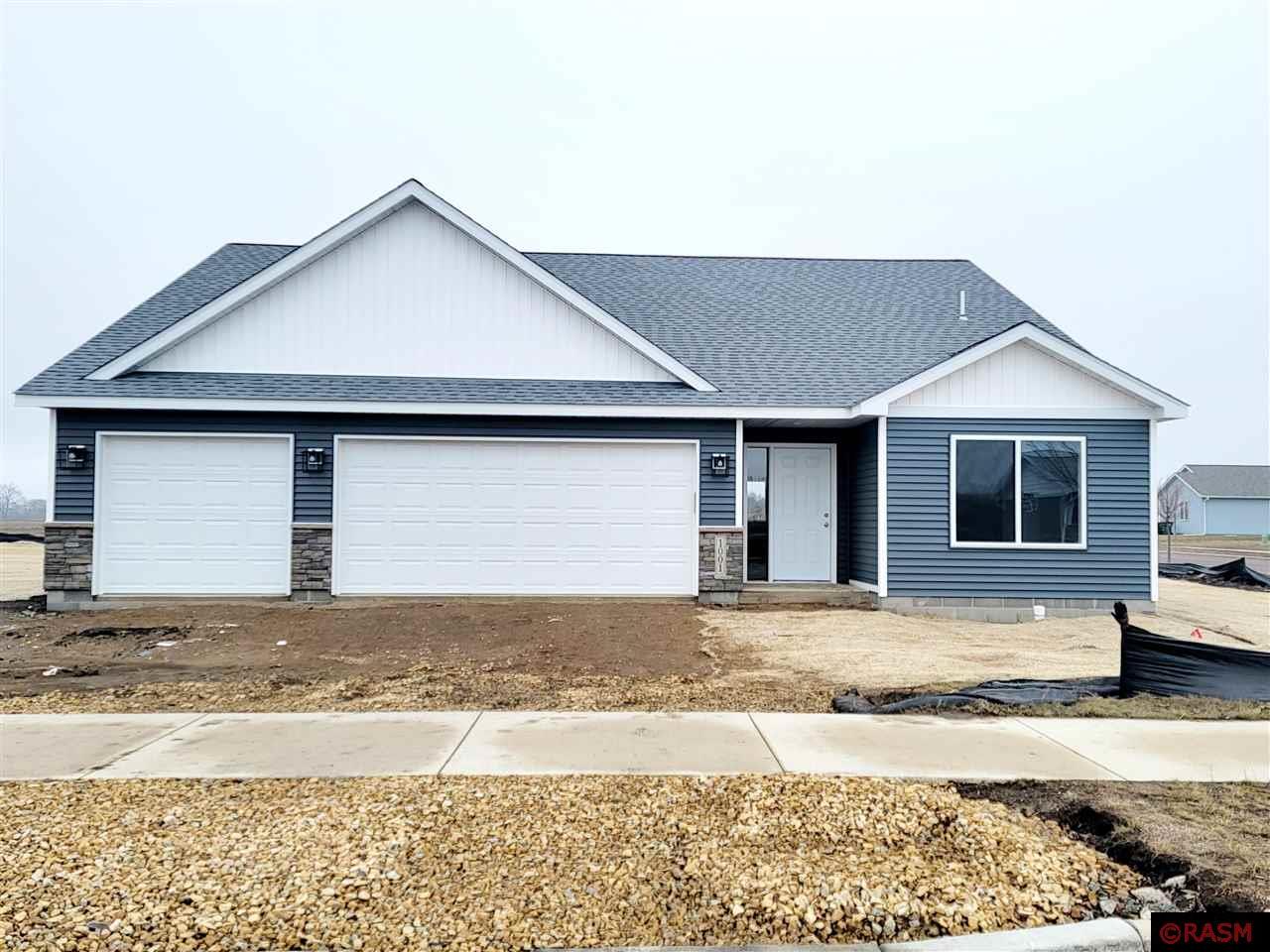 2009 Essler Drive Saint Peter MN 56082 7036581 image1