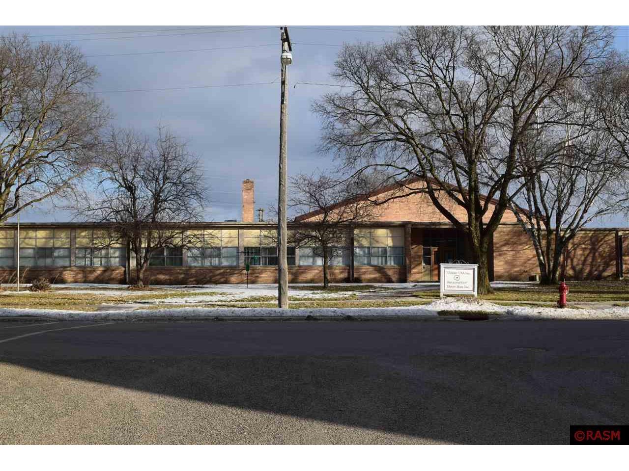 201 East St S, Vernon Center, MN 56090 MLS 7019837 Edina Realty