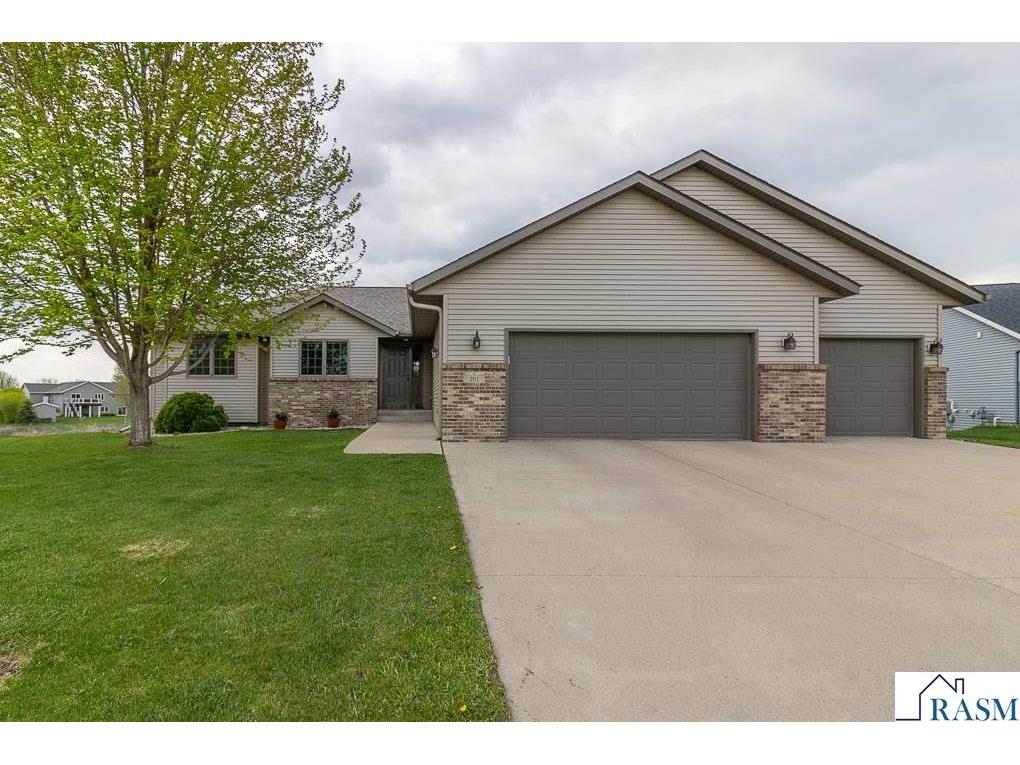 201 Pebble Creek Drive Mankato MN 56001 7040100 image2