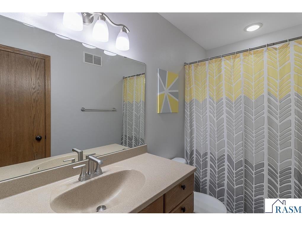 201 Pebble Creek Drive Mankato MN 56001 7040100 image21