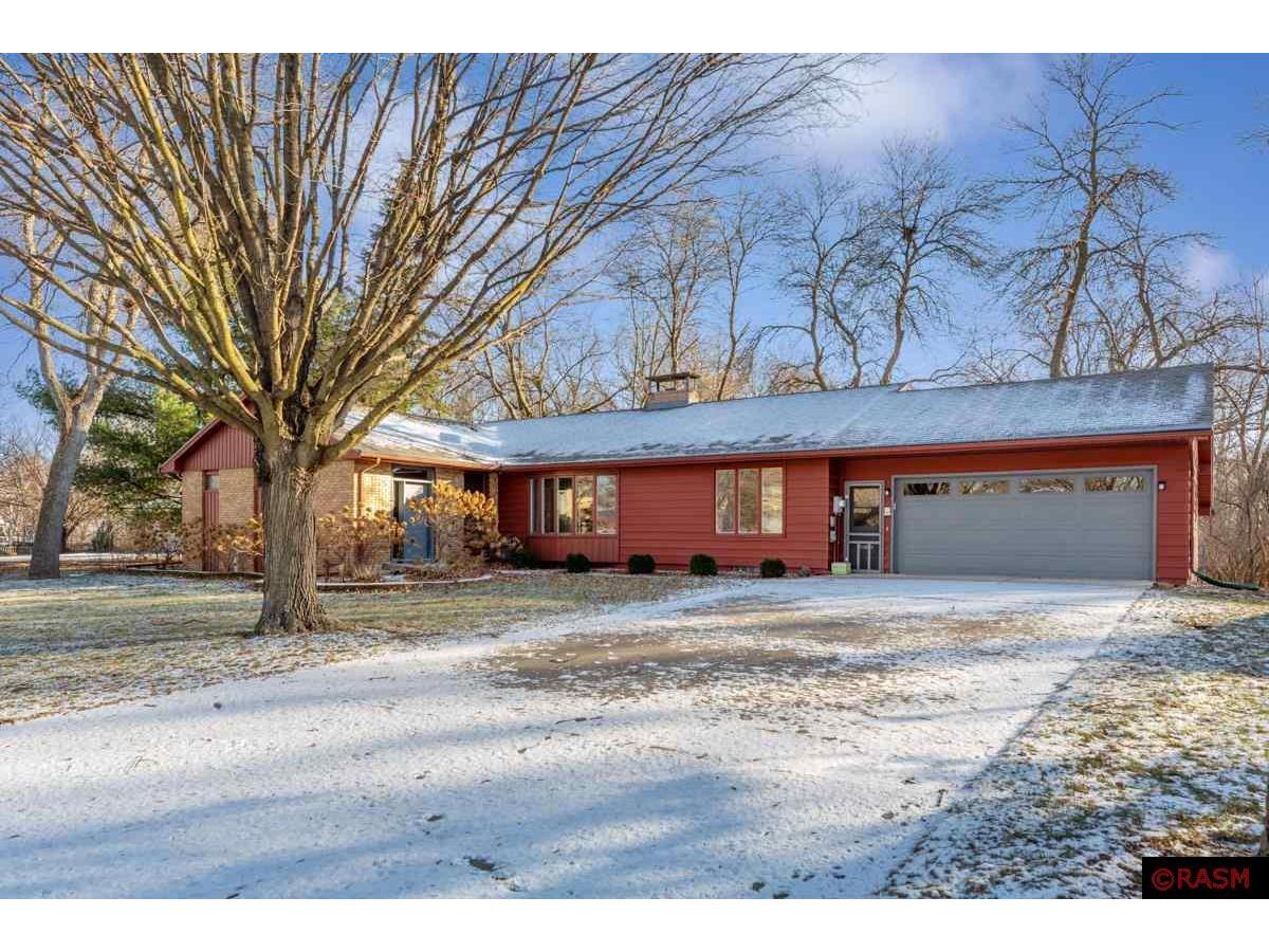 2013 Roe Crest Drive North Mankato MN 56003 7037038 image1