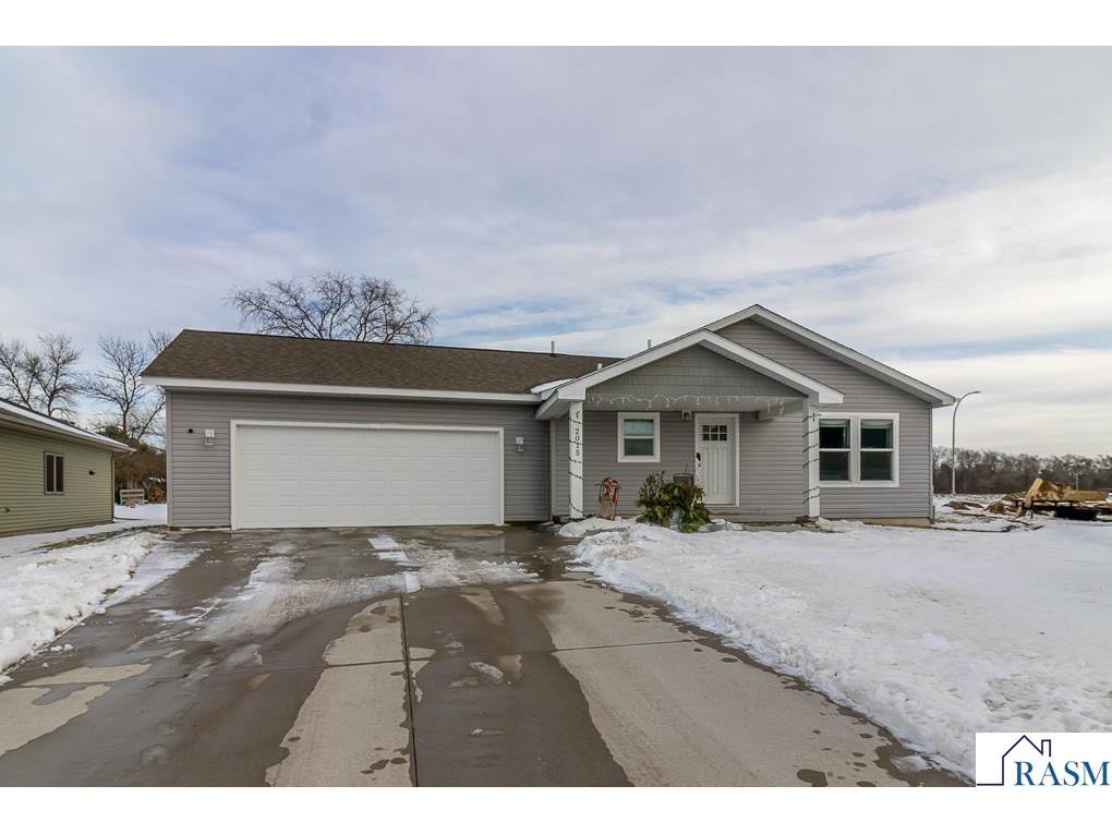 2015 Essler Drive Saint Peter MN 56082 7039215 image1