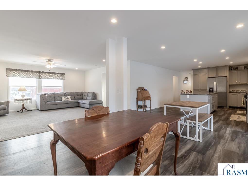 2015 Essler Drive Saint Peter MN 56082 7039215 image12