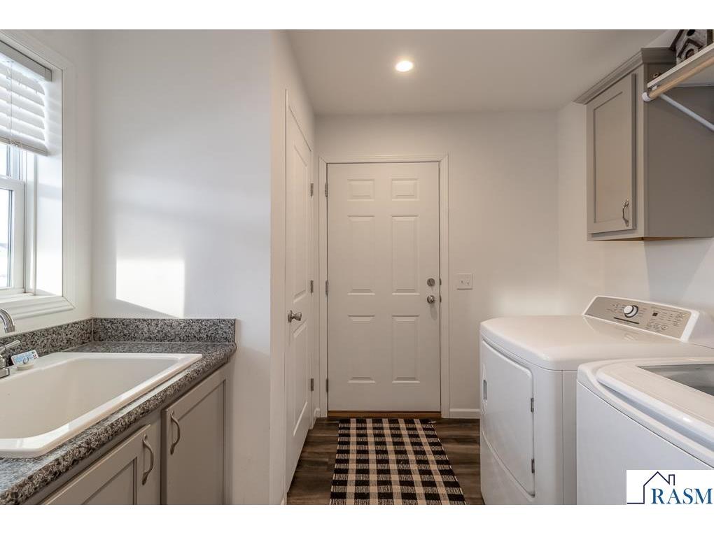 2015 Essler Drive Saint Peter MN 56082 7039215 image27