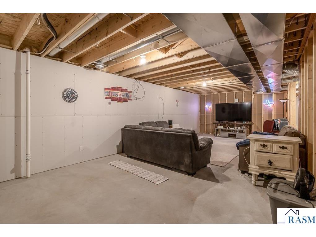 2015 Essler Drive Saint Peter MN 56082 7039215 image30