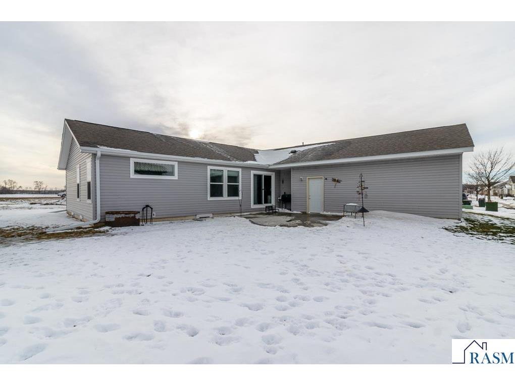 2015 Essler Drive Saint Peter MN 56082 7039215 image42