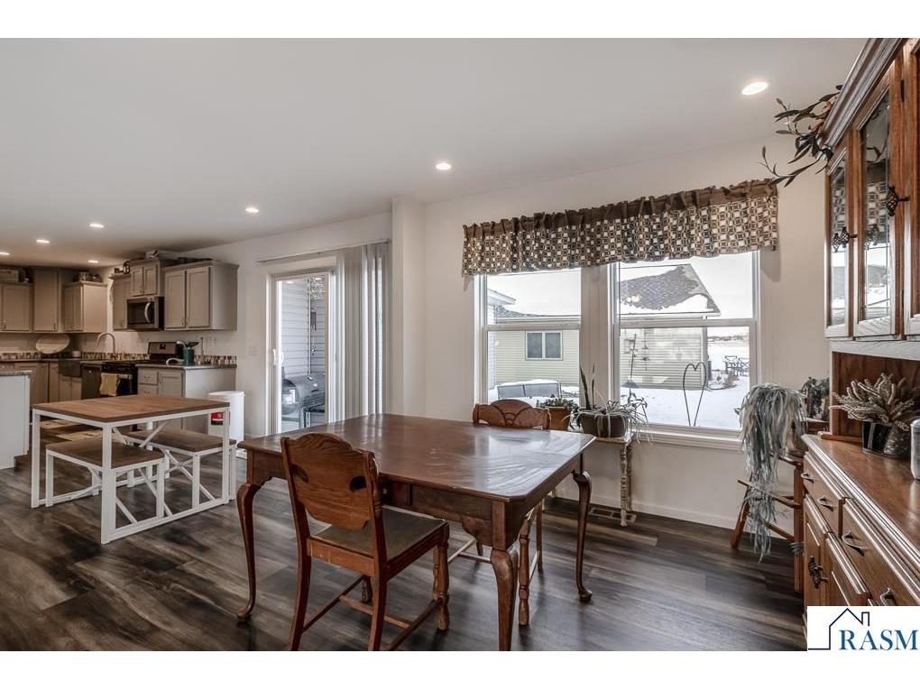 2015 Essler Drive Saint Peter MN 56082 7039215 image9