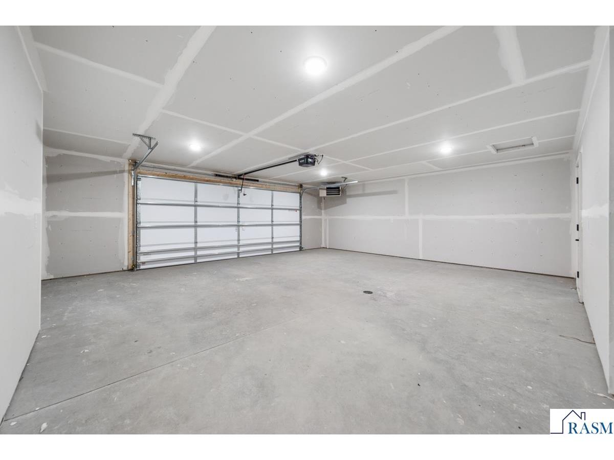 202 E Connie Lane Eagle Lake MN 56024 7039799 image17