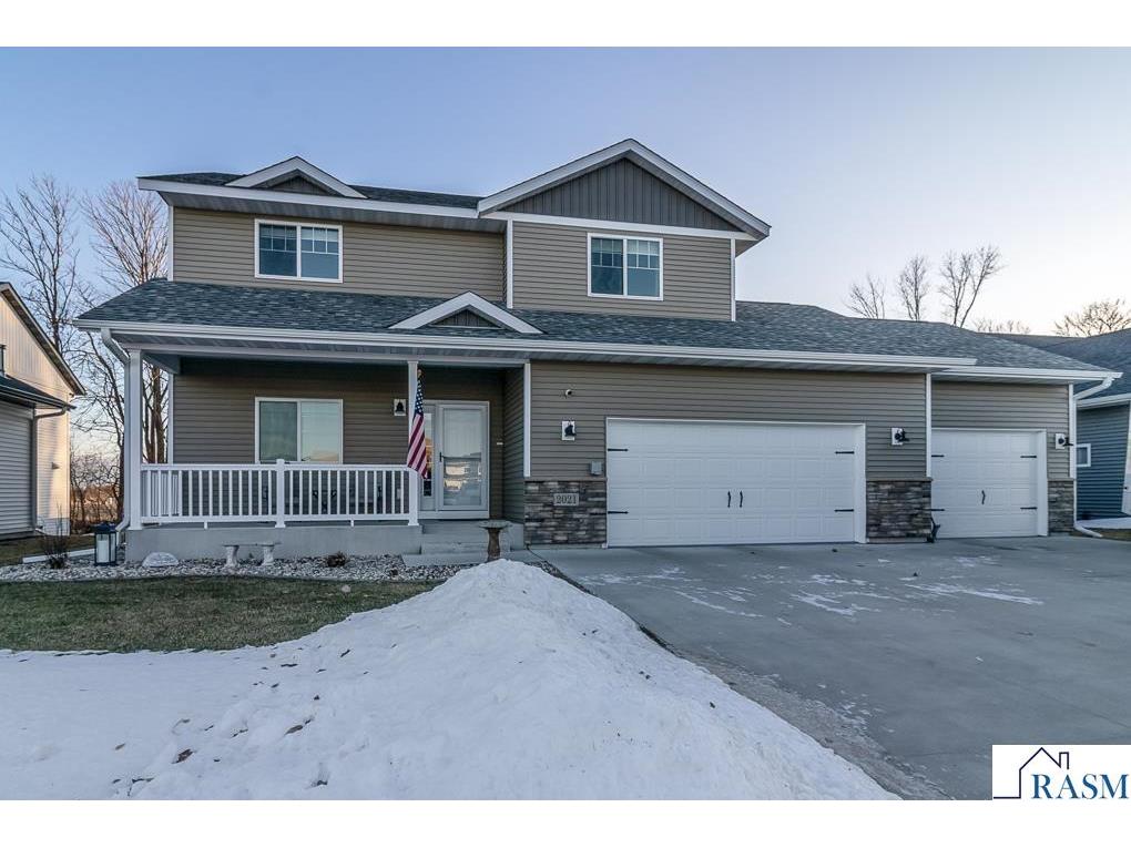 2021 Bluestem Drive Mankato MN 56001 7039319 image1
