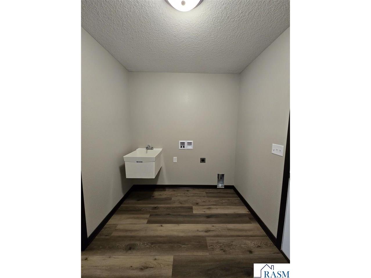 2022 Essler Drive Saint Peter MN 56082 7039064 image17