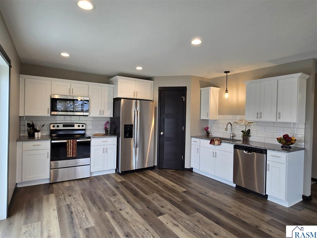 2022 Essler Drive Saint Peter MN 56082 7039064 image2