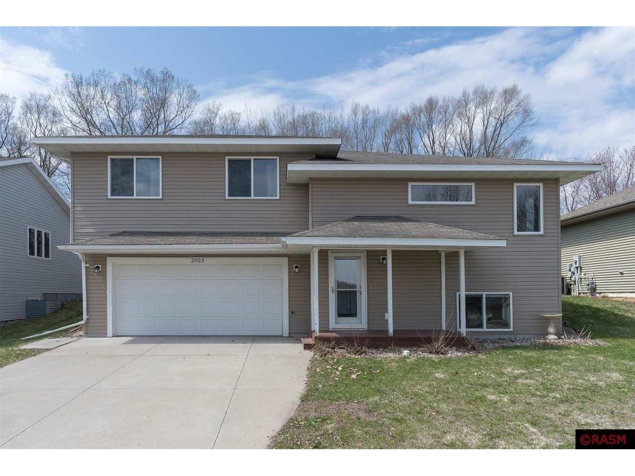 2023 Moore Drive Saint Peter MN 56082 7032165 image1