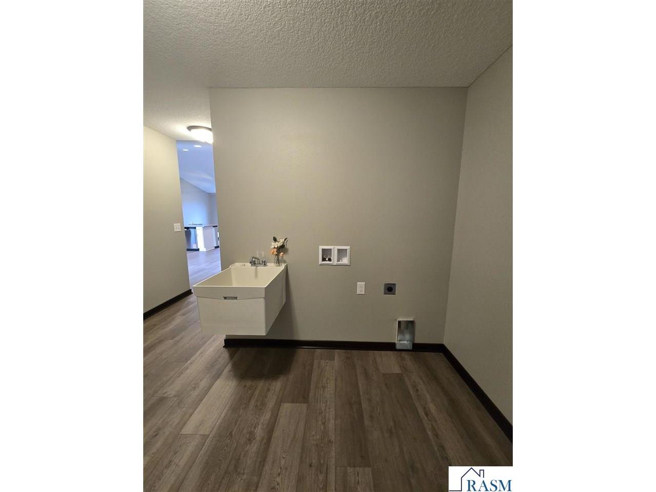 2024 Essler Drive Saint Peter MN 56082 7039118 image10