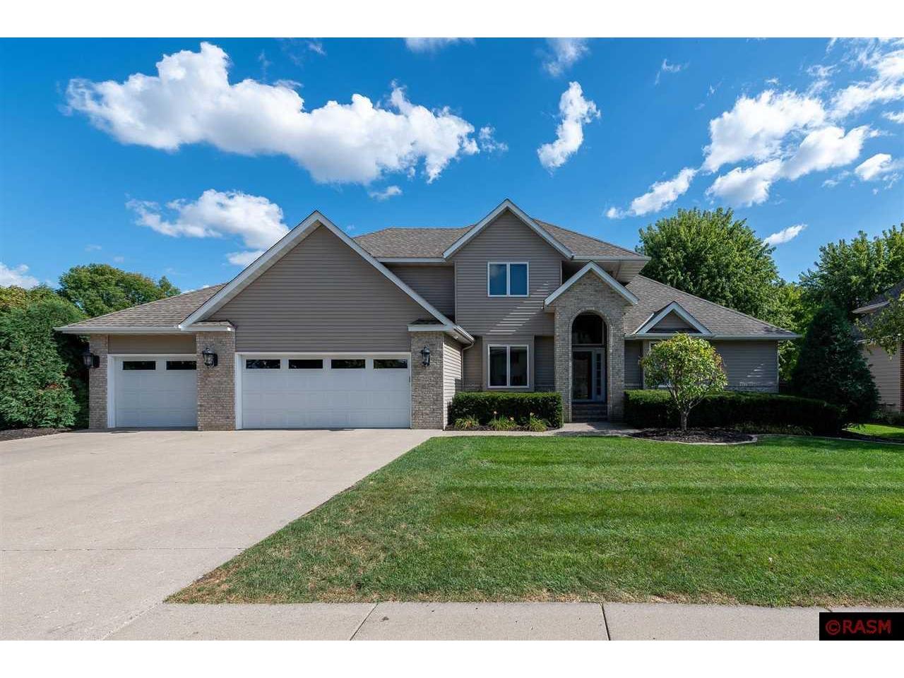 2026 Howard Drive North Mankato MN 56003 7036936 image1