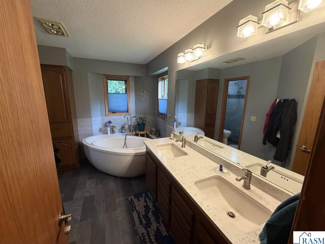 203 Country Club Drive Mankato MN 56001 267040481 image18