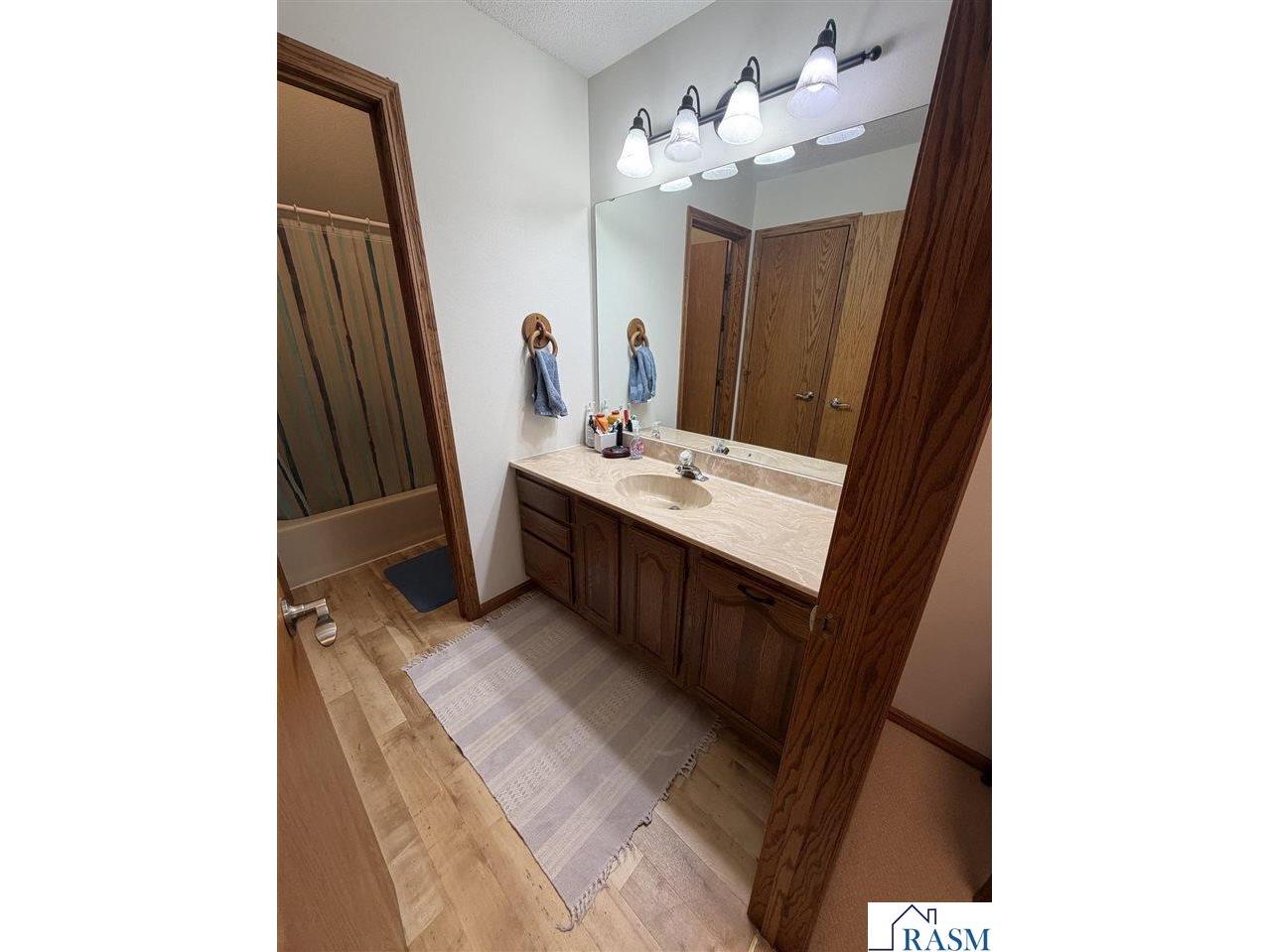 203 Country Club Drive Mankato MN 56001 267040481 image19