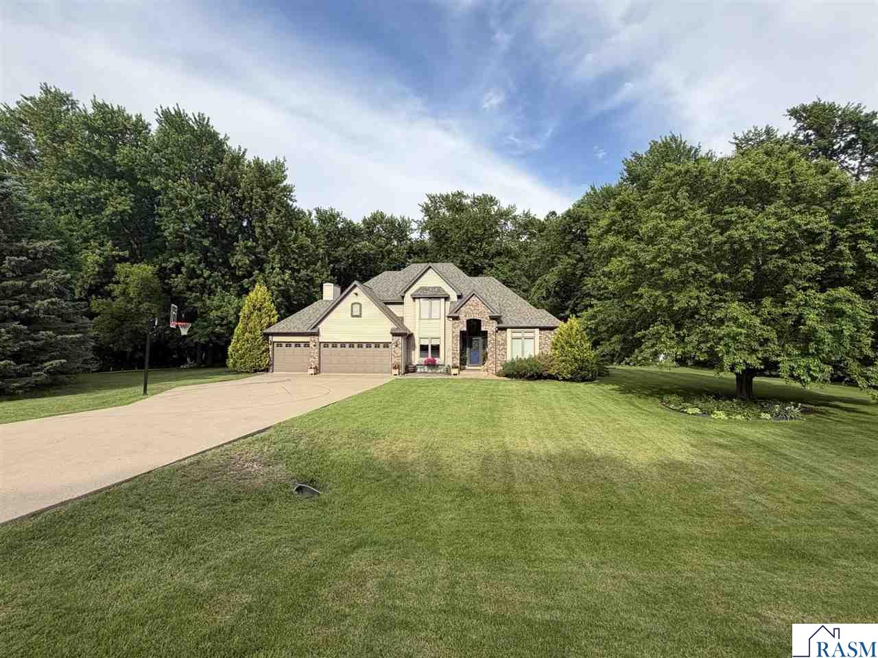 203 Country Club Drive Mankato MN 56001 267040481 image2
