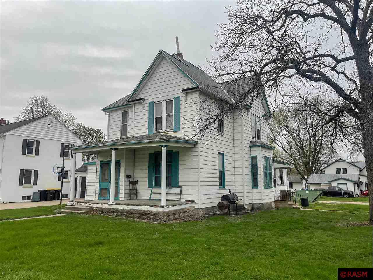 204 E Main Street Madelia MN 56062 7029774 image1