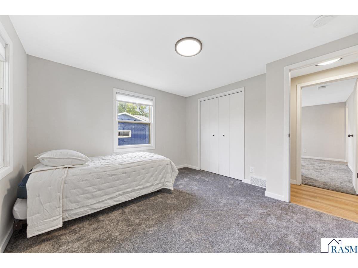 205 N Park Avenue Vernon Center MN 56090 7038548 image15