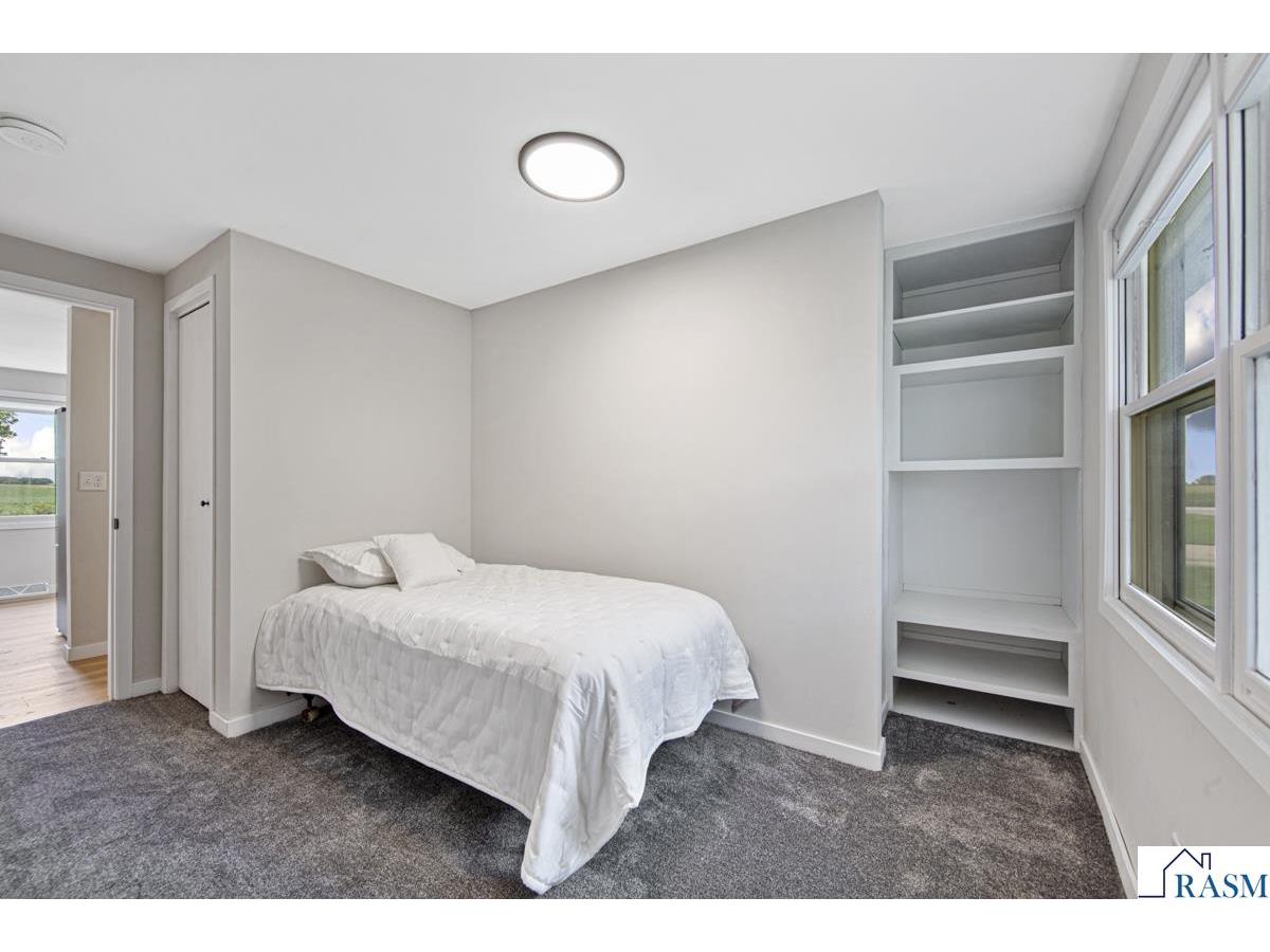 205 N Park Avenue Vernon Center MN 56090 7038548 image18