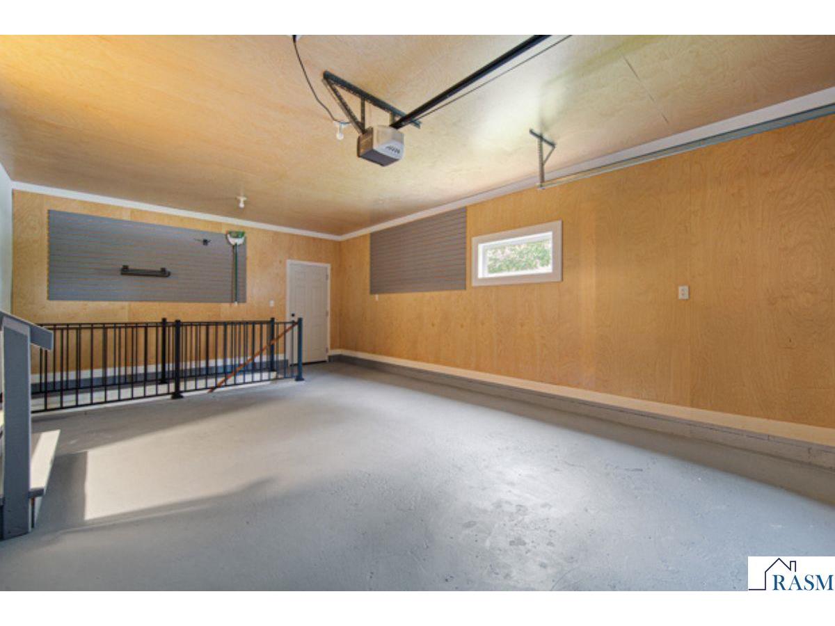 205 N Park Avenue Vernon Center MN 56090 7038548 image24